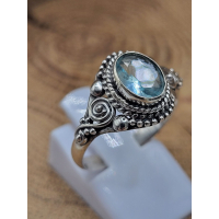 Echt zilveren Ring met Topaas maat 17